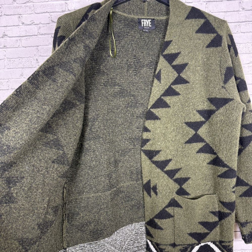Frye Green Black Aztec Print Cardigan Womens Size L - Picture 6 of 9